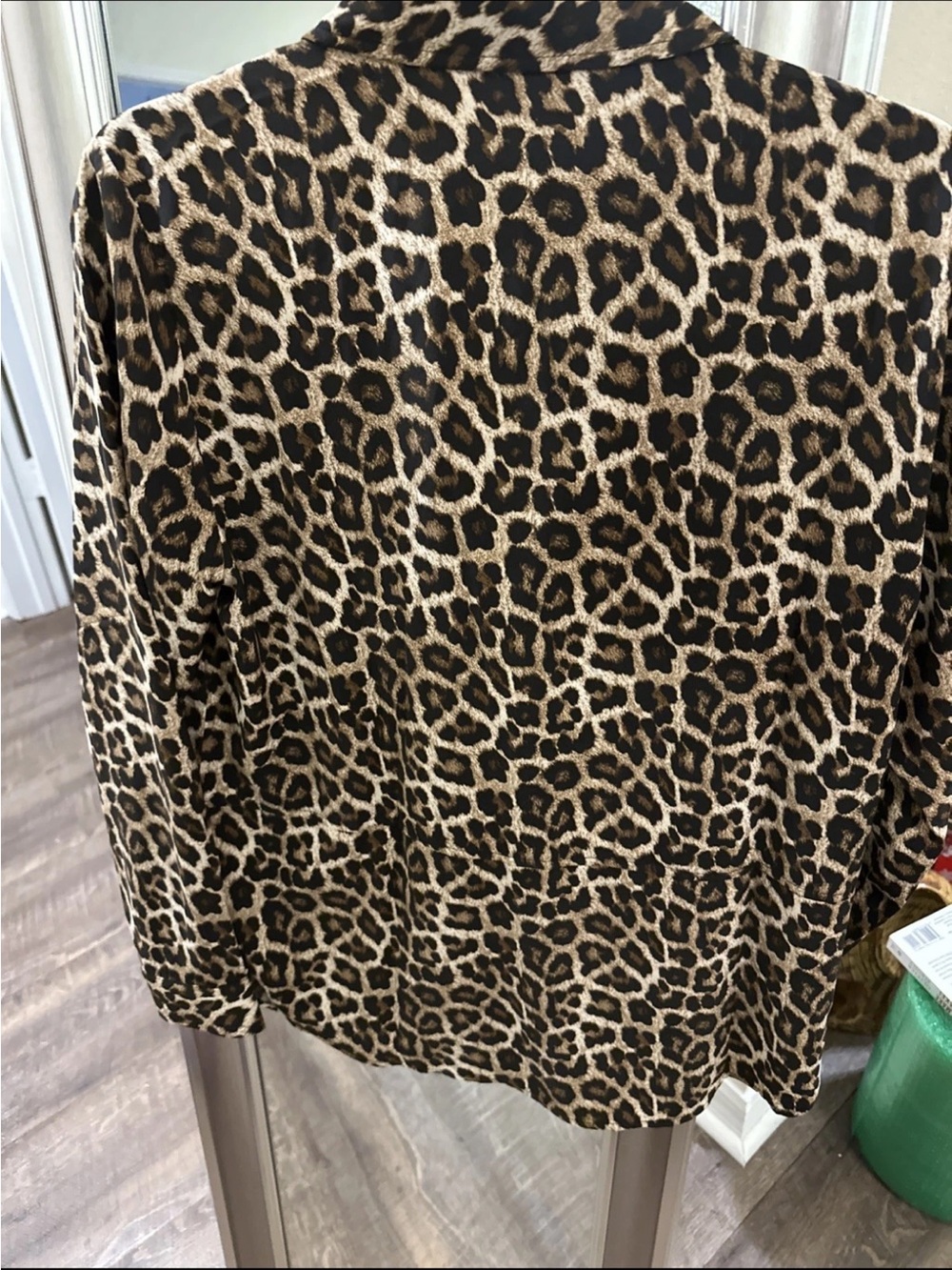 MICHAEL Michael Kors Leopard Print Button-Up Blouse - Brown/Black- Size Medium - Picture 4 of 7
